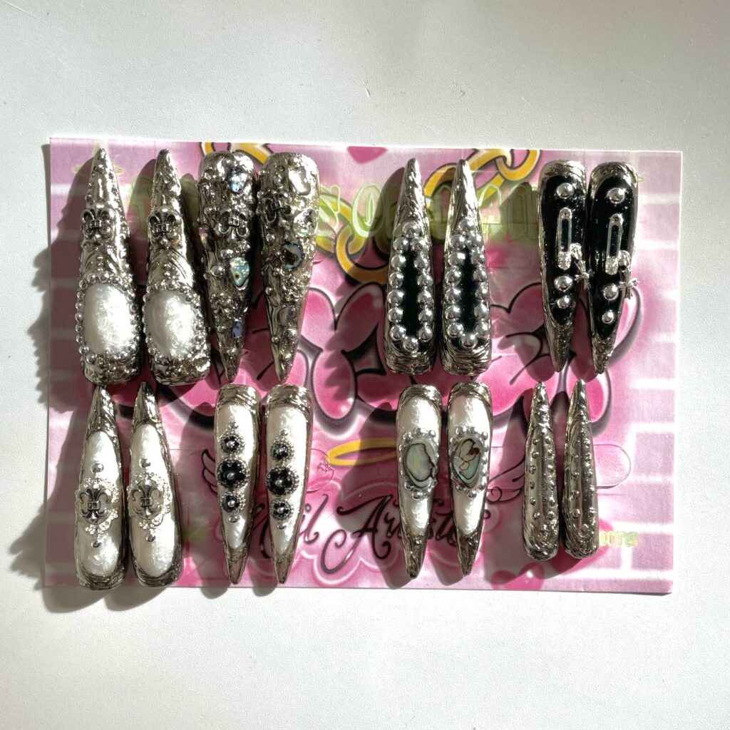 Press-On Nails bling bling
